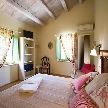 W Wine Tours Near Villa *