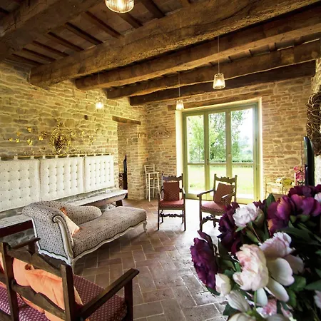 فيلة W Wine Tours Near