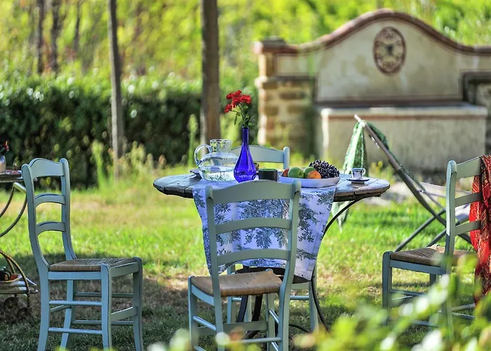 Βίλα W Wine Tours Near